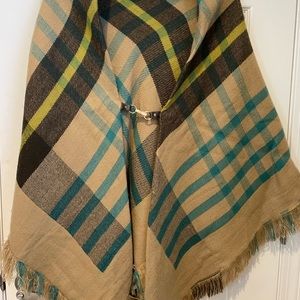 Cute Never Worn Plaid Poncho